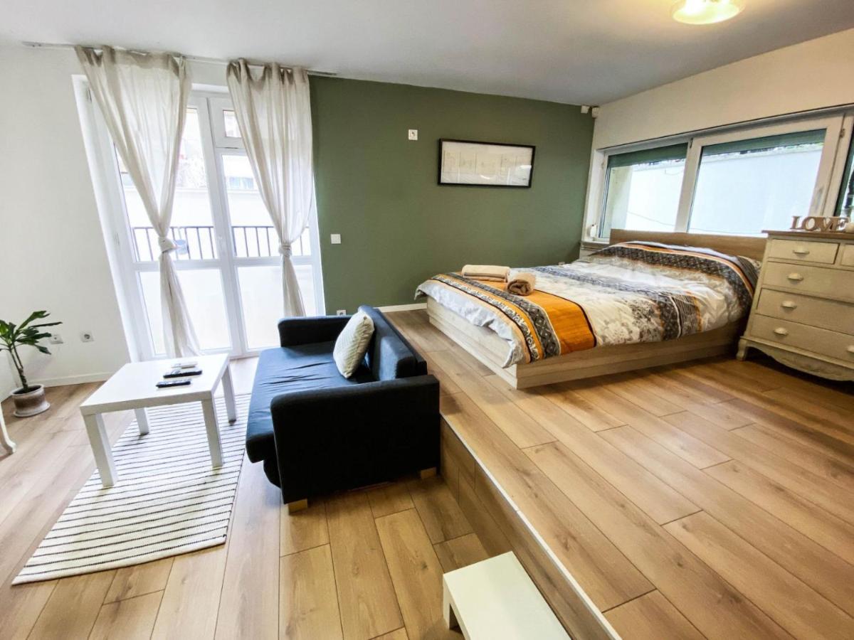 Stylish Apartment, Very Good Located! Sofia Exterior foto